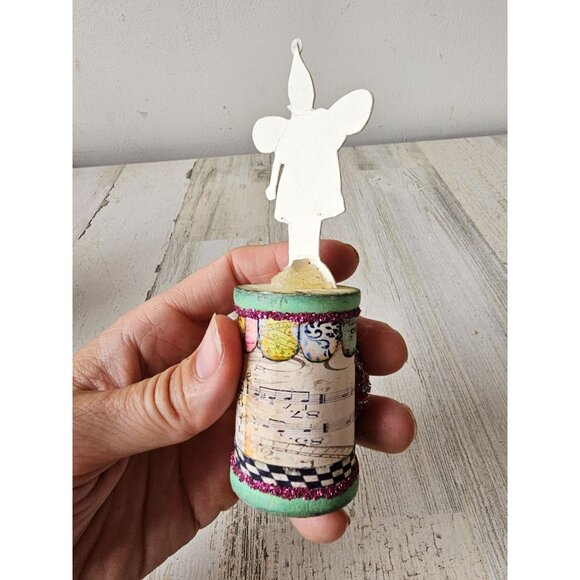 D. P. Ratt Unique glitter butterfly statue decor make magic - Picture 6 of 8